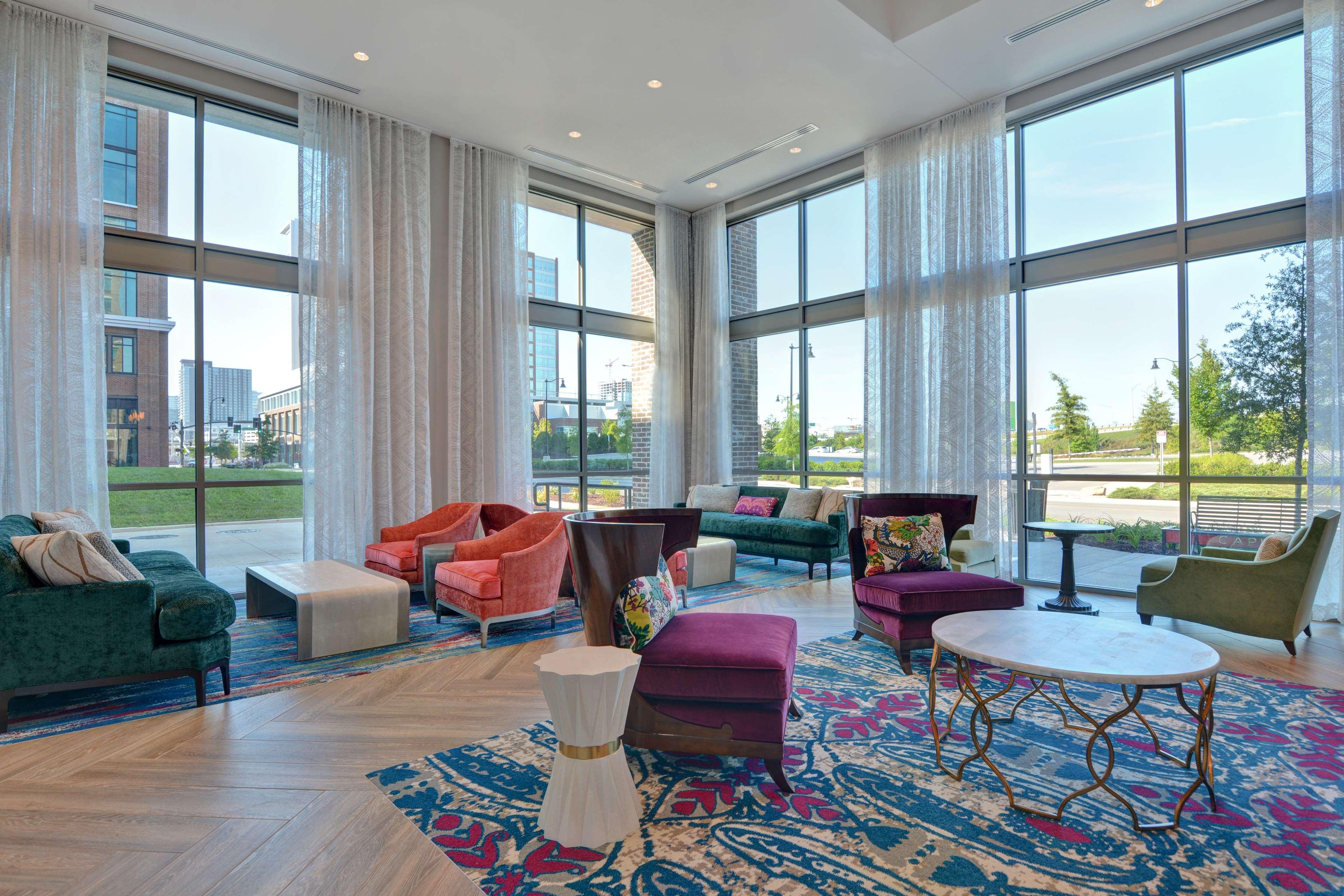 Hampton & Downtown Capitol View, Tn 3*